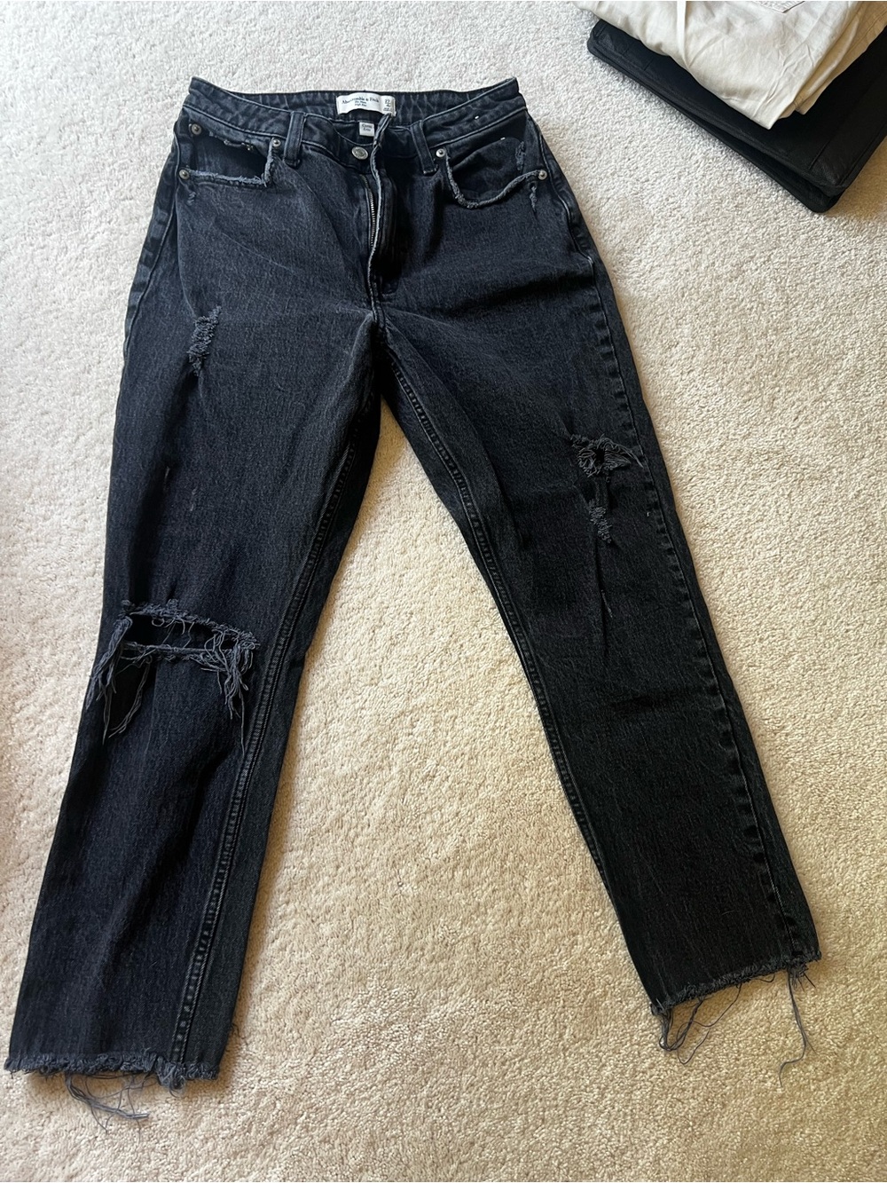 Abercrombie The Mom High Rise Curve Love Cropped Distressed Jeans - Picture 8 of 9